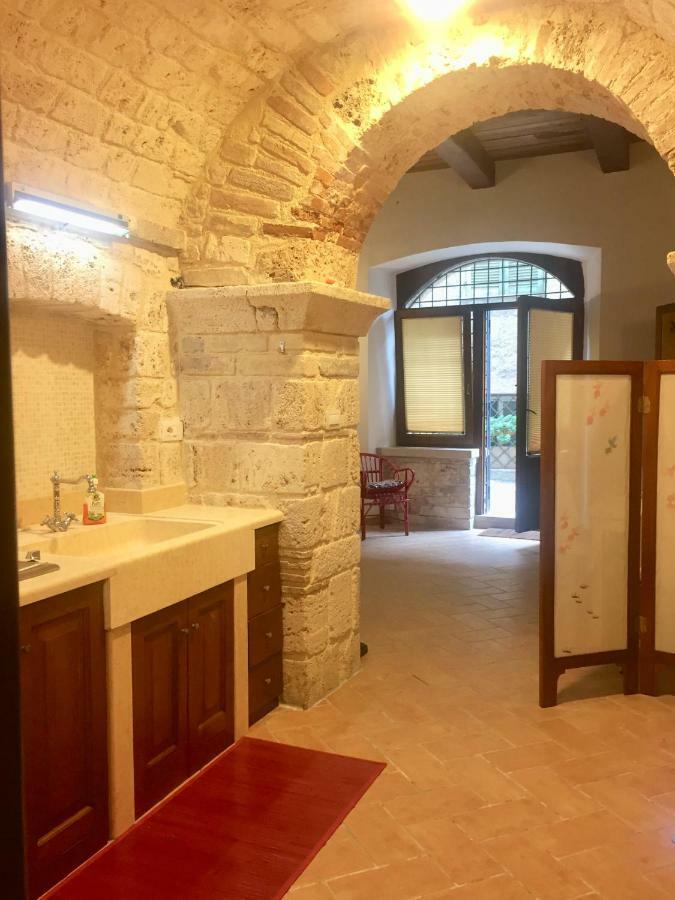 La Minicasa Al Lago Del Turano Castel di Tora Exterior foto